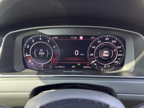 2019 Volkswagen Golf R 4-Door w/DCC & Navigation