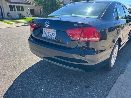 Black 2014 Volkswagen Passat 2.0L TDI DSG SE w/Sunroof