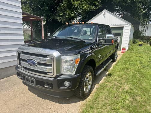 Black 2016 Ford F-350 Platinum