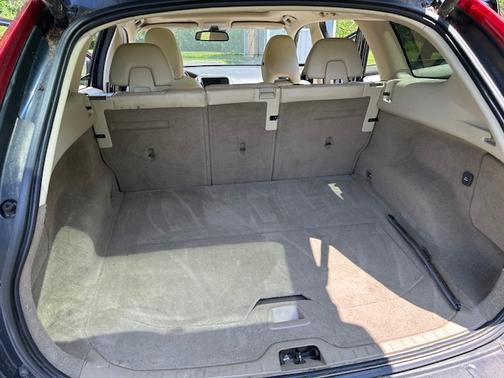 2013 Volvo XC60 T6 Premier Plus