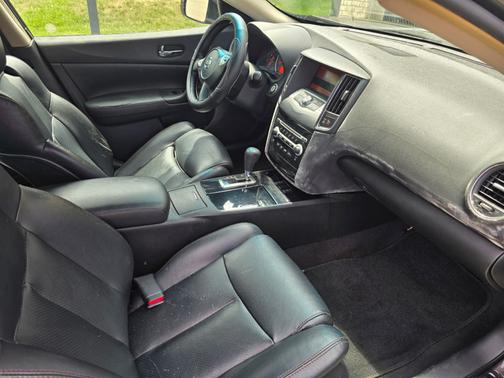 2011 Nissan Maxima SV