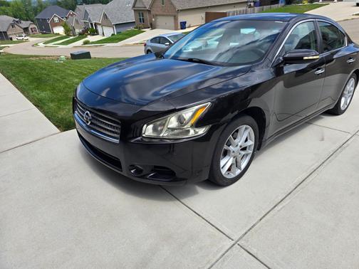 2011 Nissan Maxima SV