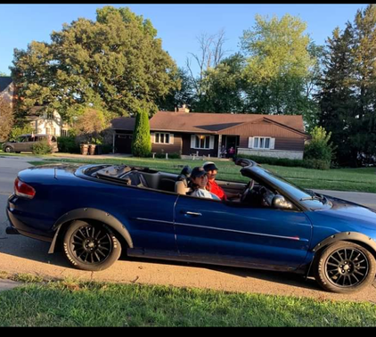 Photo 1 of 2 of 2005 Chrysler Sebring Touring