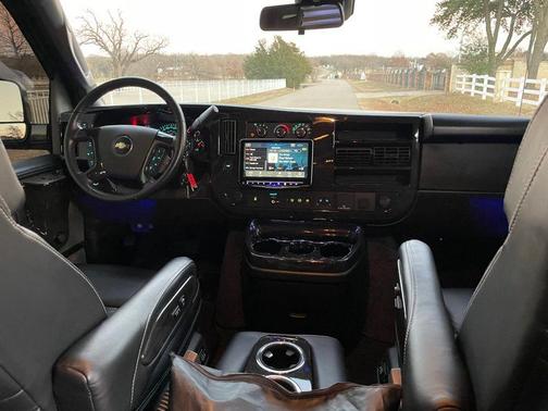2024 Chevrolet Express 2500 Work Van