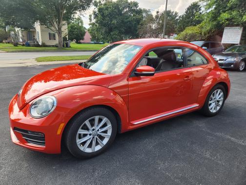 2018 Volkswagen Beetle 2.0T Coast