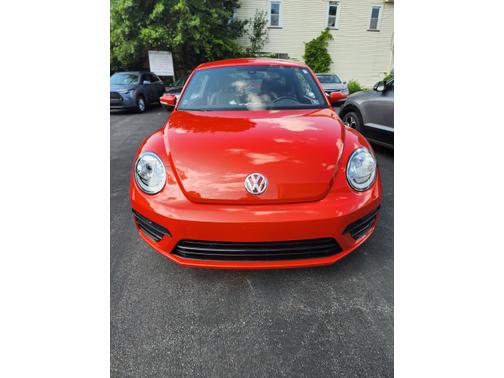 2018 Volkswagen Beetle 2.0T Coast
