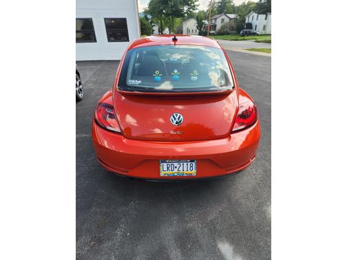 2018 Volkswagen Beetle 2.0T Coast