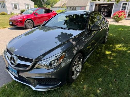 Gray 2014 Mercedes-Benz E-Class E 550