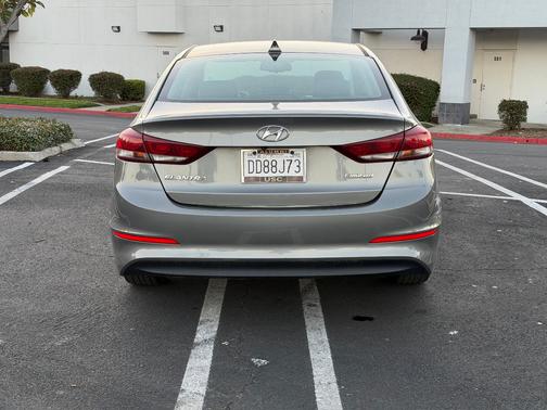 2017 Hyundai ELANTRA Limited