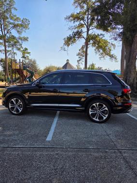 Black 2021 Audi Q7 55 Premium Plus