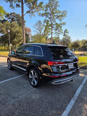 Black 2021 Audi Q7 55 Premium Plus