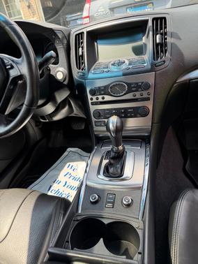 Black 2013 INFINITI G37 x