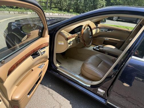 Blue 2007 Mercedes-Benz S-Class S 550