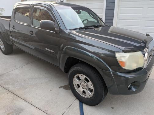 Green 2010 Toyota Tacoma Double Cab