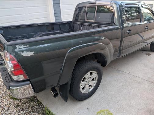 Green 2010 Toyota Tacoma Double Cab