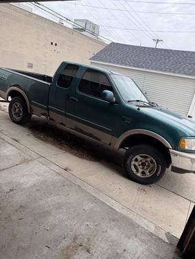 1998 Ford F-150 Lariat
