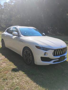 2017 Maserati Levante Base