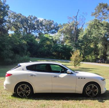 2017 Maserati Levante Base