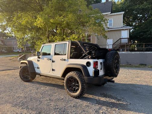 White 2017 Jeep Wrangler Unlimited Willys Wheeler