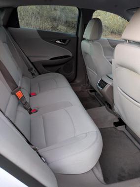 White 2017 Chevrolet Malibu 1LT