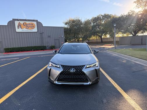 2020 Lexus UX 200 Base