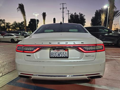 2018 Lincoln Continental Black Label