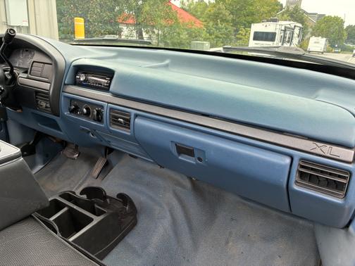 1994 Ford F-150 XL