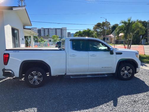 2020 GMC Sierra 1500 SLE
