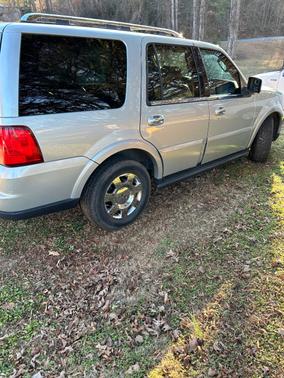 2005 Lincoln Navigator Luxury