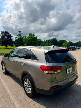 Gray 2017 Kia Sorento LX