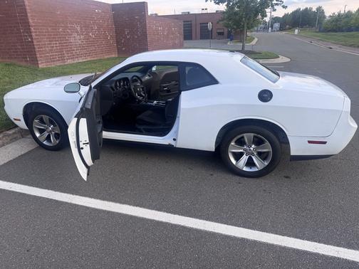 2010 Dodge Challenger SE