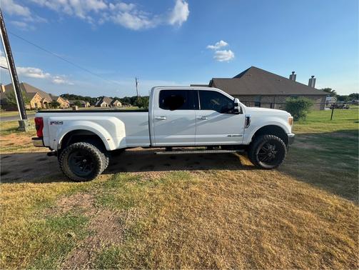 2017 Ford F-350 Lariat