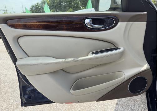 2008 Jaguar XJ Vanden Plas