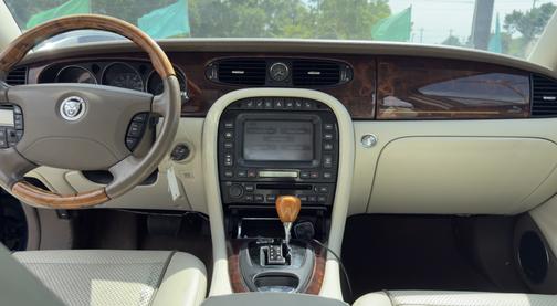 2008 Jaguar XJ Vanden Plas