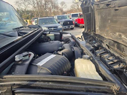 Black 2004 Hummer H2 Base