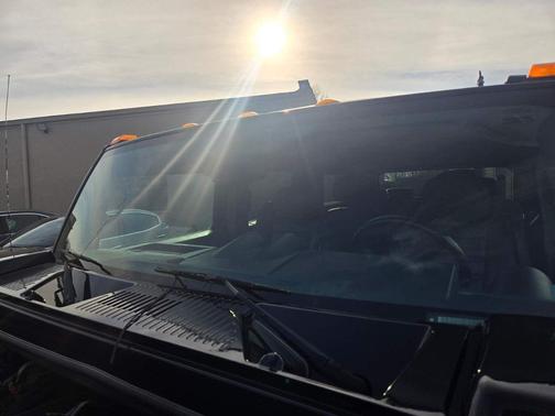 Black 2004 Hummer H2 Base