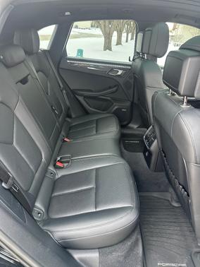 2023 Porsche Macan Macan S
