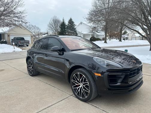 2023 Porsche Macan Macan S