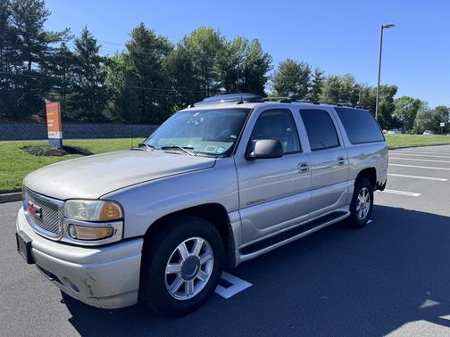 2004 GMC Yukon XL Denali