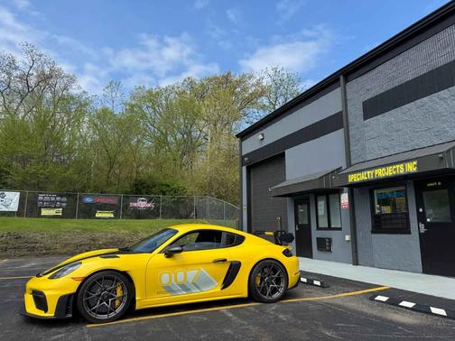 2024 Porsche 718 Cayman GT4 RS
