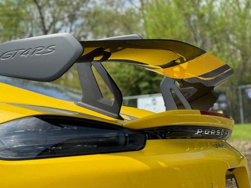 2024 Porsche 718 Cayman GT4 RS