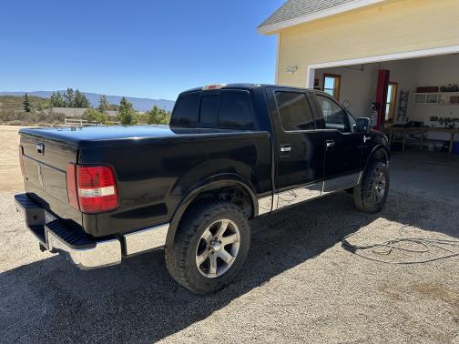 2006 Lincoln Mark LT Base