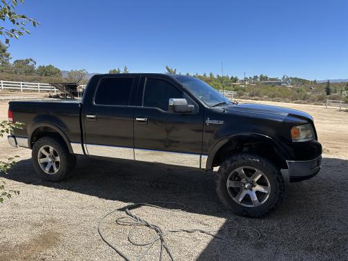 2006 Lincoln Mark LT Base