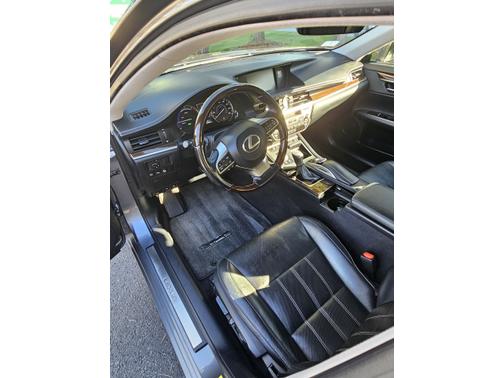 2016 Lexus ES 300h Base