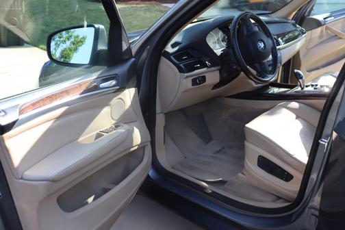 Photo 1 of 15 of 2009 BMW X5 xDrive30i