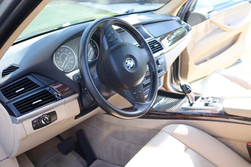 Photo 5 of 15 of 2009 BMW X5 xDrive30i