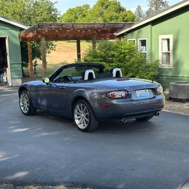 Gray 2006 Mazda MX-5 Miata Touring