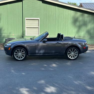 Gray 2006 Mazda MX-5 Miata Touring