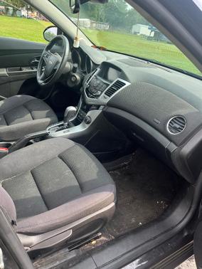 Black 2015 Chevrolet Cruze 1LT