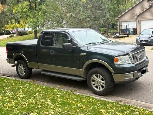 Green 2004 Ford F-150 Lariat SuperCab